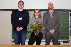 91 - DGOF Best Paper Award 2019: Marcus Schatilow (IFAK, Germany), winner Diana Steger (Universität Ulm, Germany), Prof. Dr. Florian Keusch (DGOF Board, GOR 19 Programme Chair & University of Mannheim, Germany)